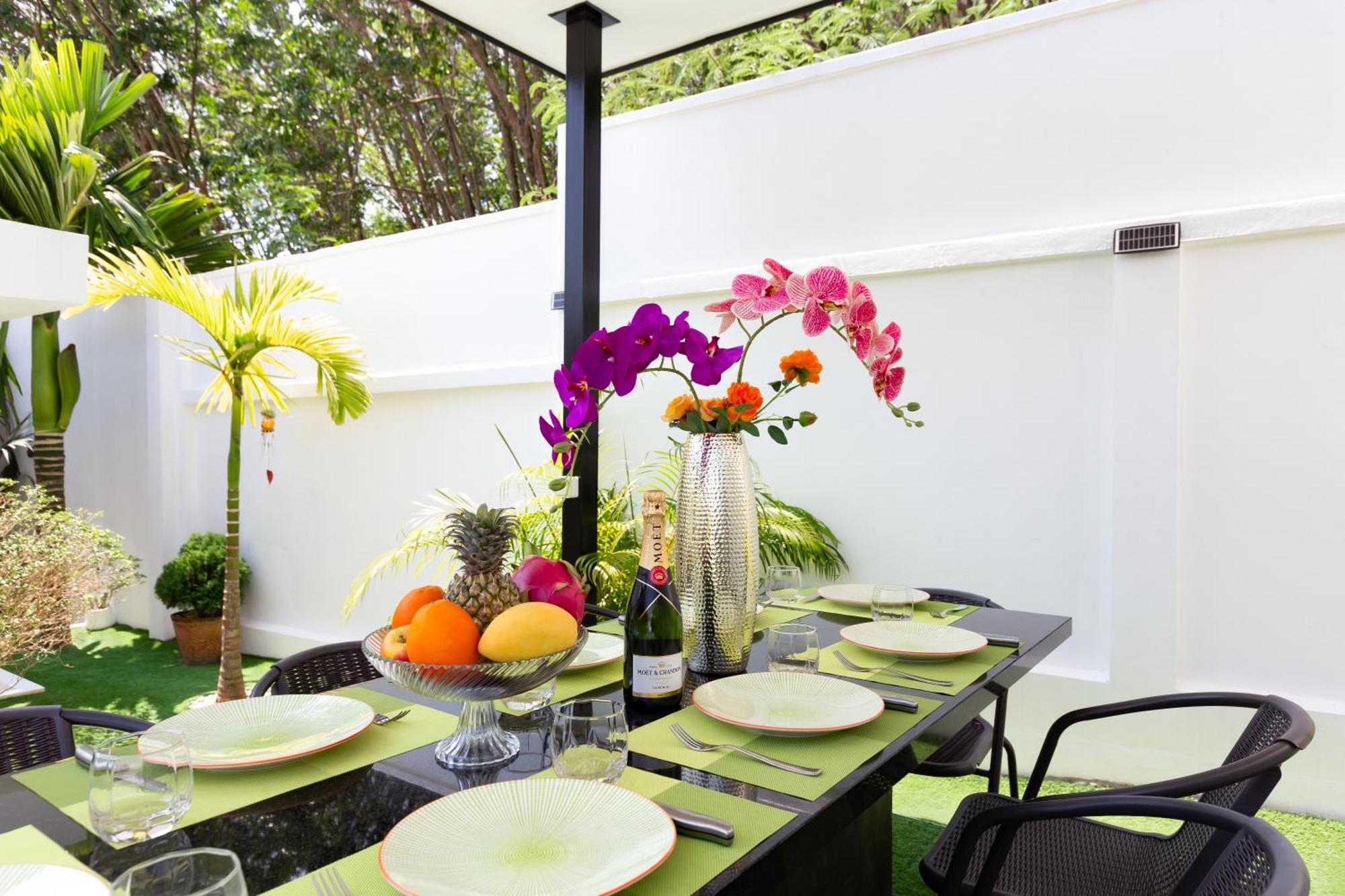 2ms Zen Luxury For Family & Friends, 4 Bdr, Private Pool, Rooftop, Kids' Playground 別墅 Rawai